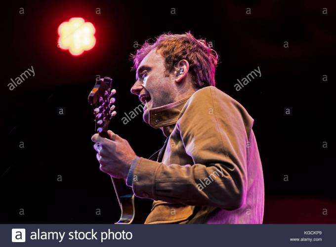 Chris Thile at The Wiltern